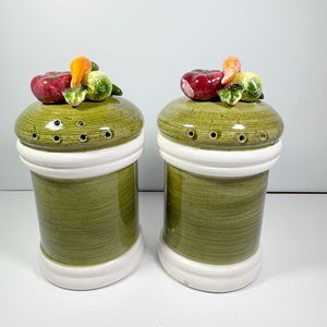 Vintage Salt and Pepper Shakers Garden Vegetable Harvest 5.5"